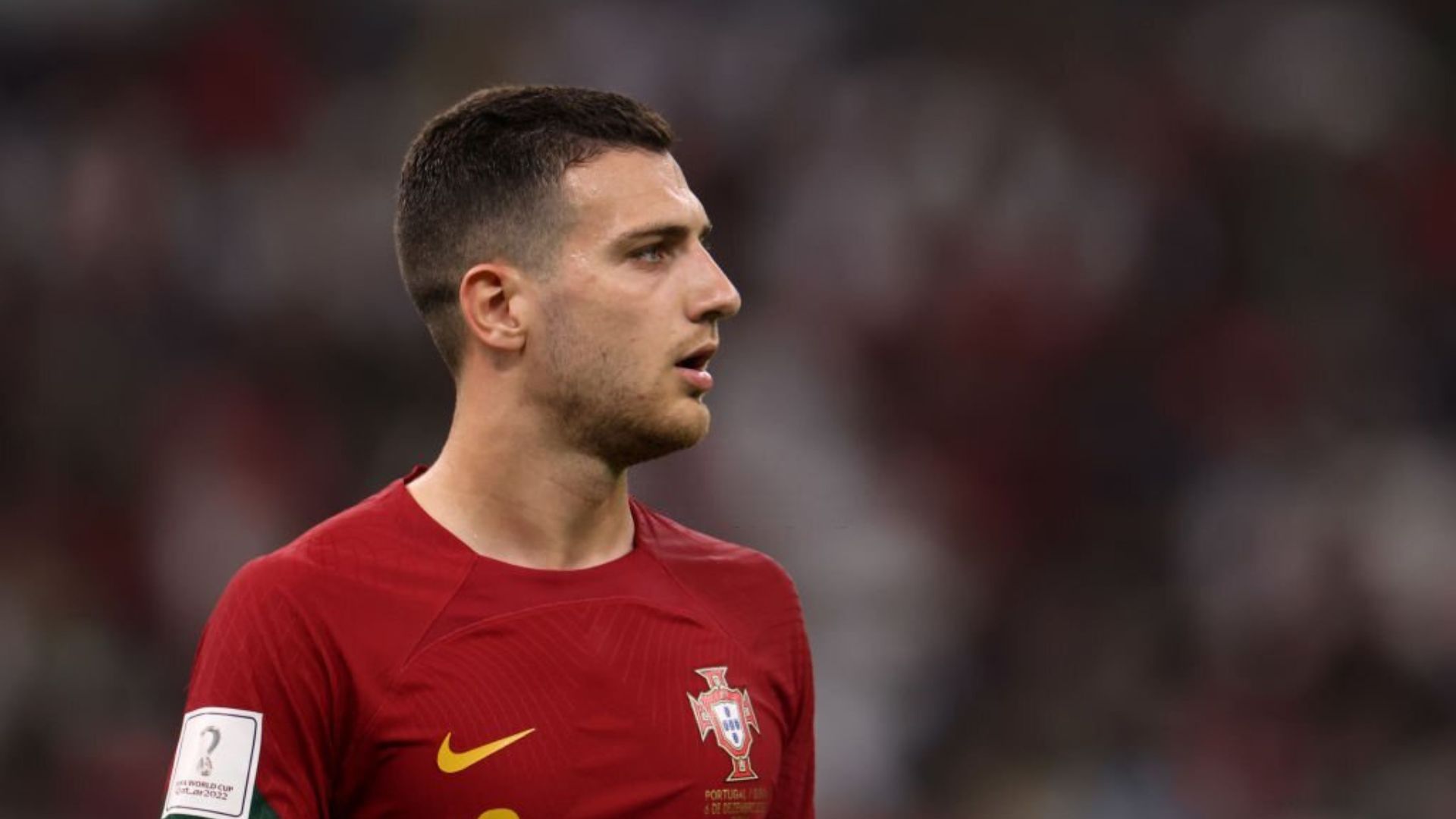 Barcelona interested in breakthrough Man United right-back, Red Devils want to renew him