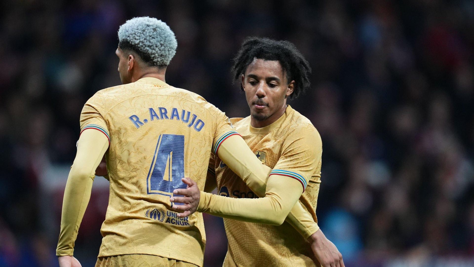 Barcelona defenders Ronald Araujo and Jules Kounde