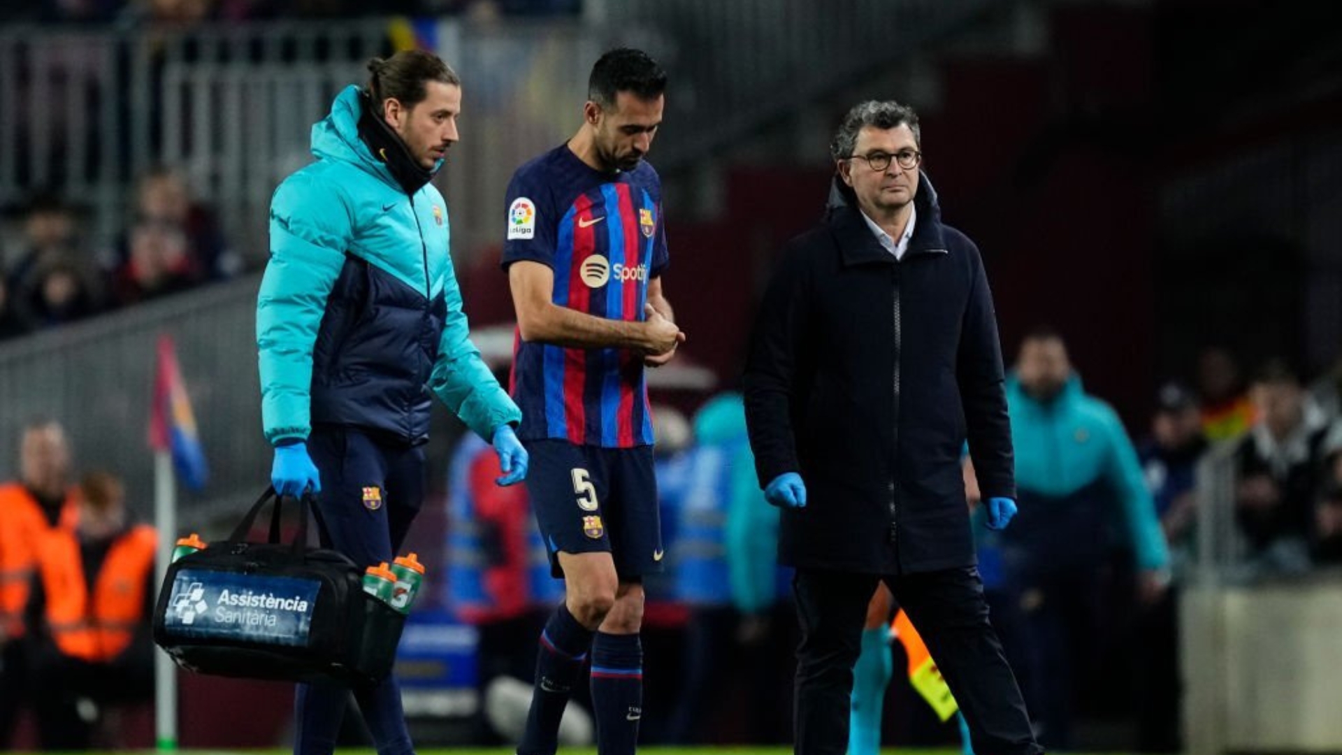 Barcelona captain suffered an injury against Sevilla