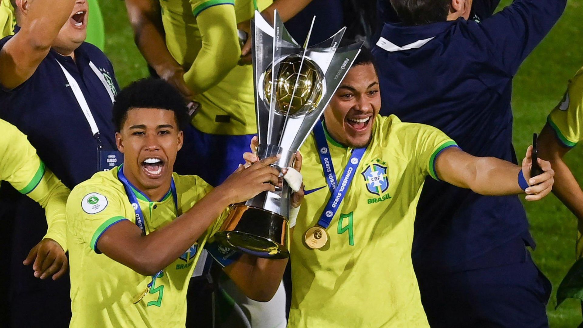 Barcelona target Vitor Roque