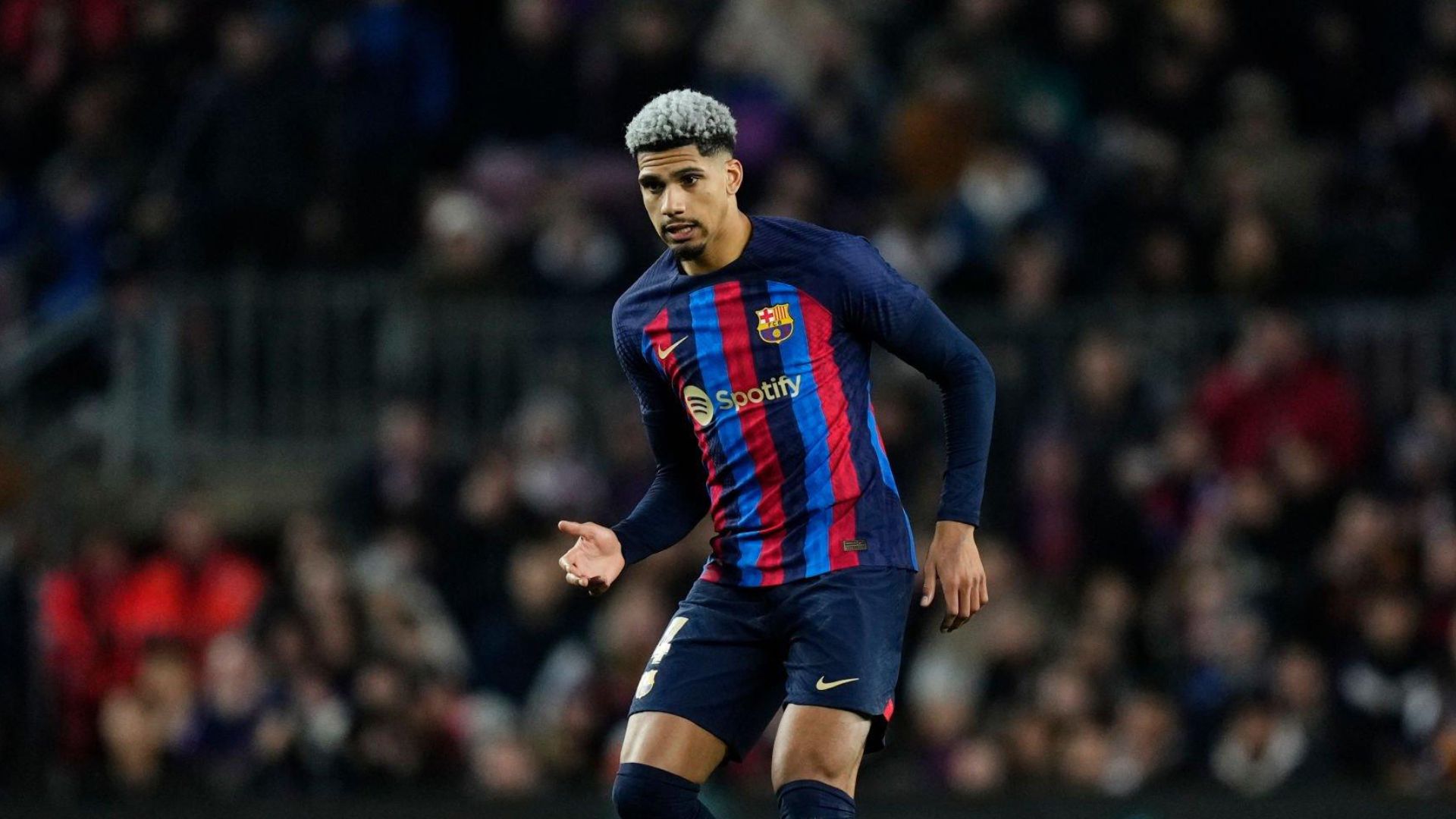Barcelona defender Ronald Araujo