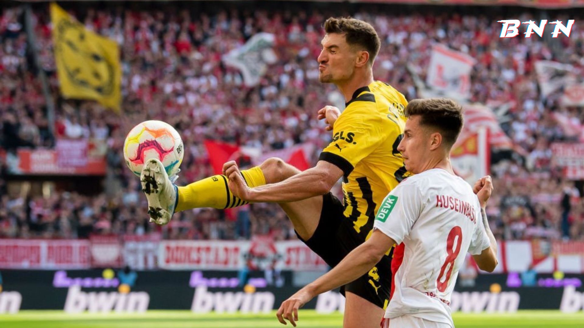 Barcelona target Thomas Meunier