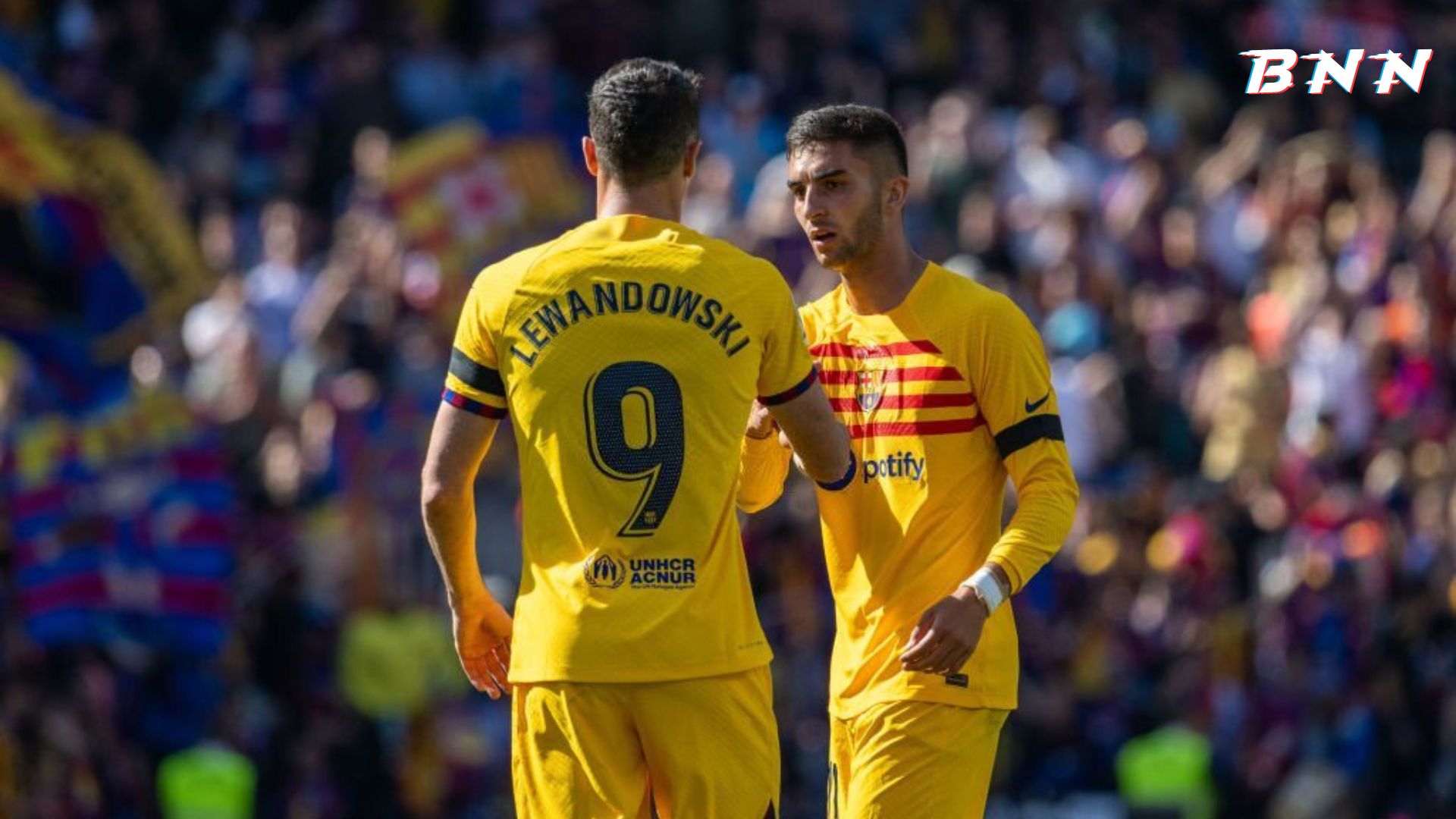 Barcelona forwards Ferran Torres and Robert Lewandowski