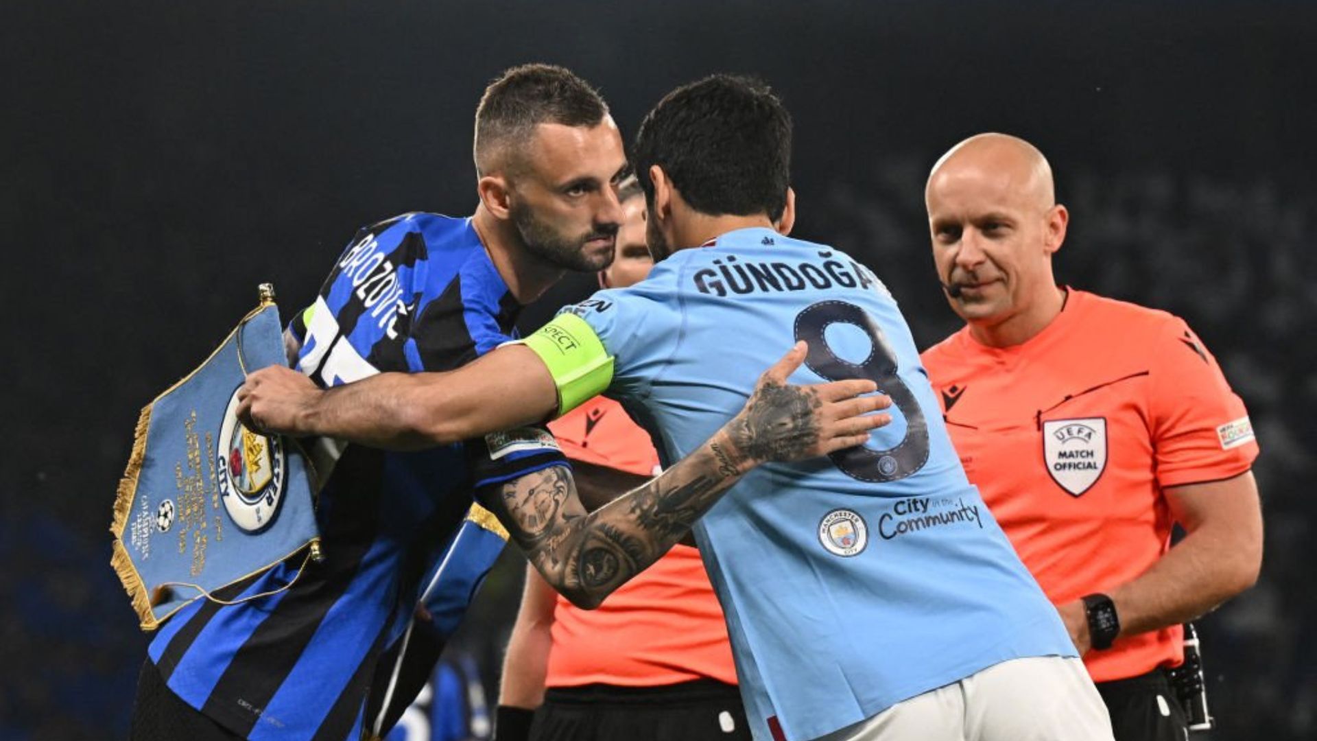 Barcelona target Marcelo Brozovic with soon-to-be Barcelona midfielder