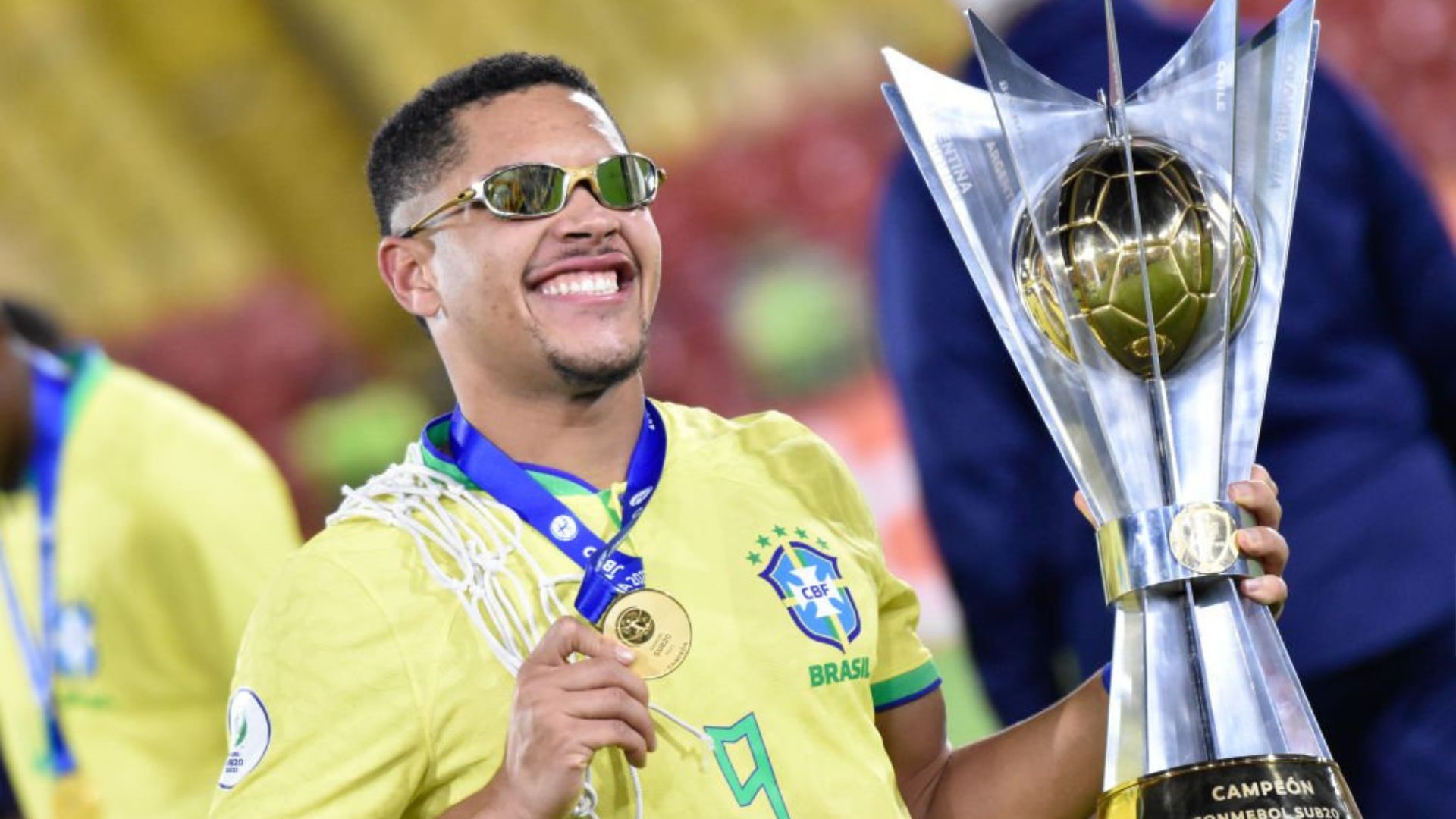 Barcelona target Vitor Roque