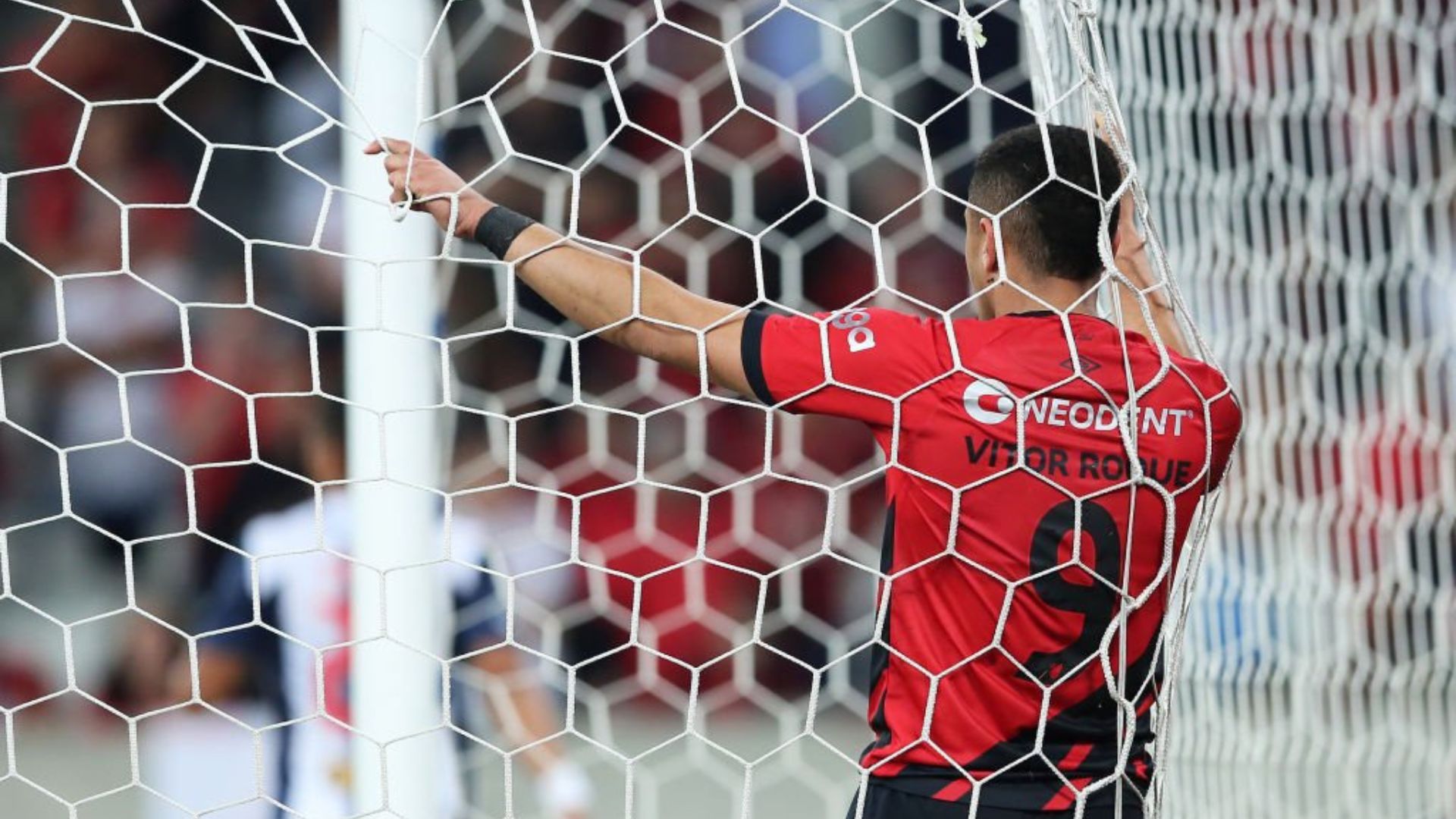 Barcelona target Vitor Roque