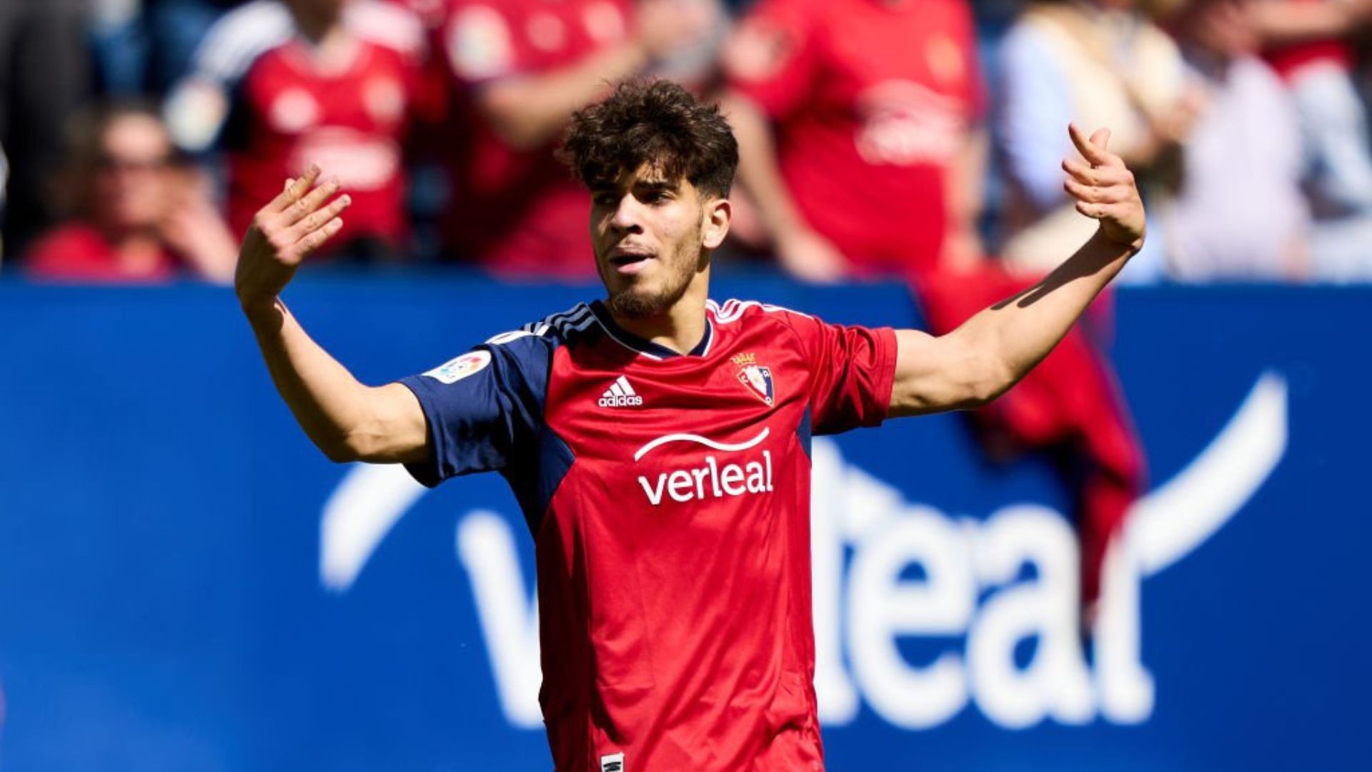 Barcelona lonaee Ez Abde