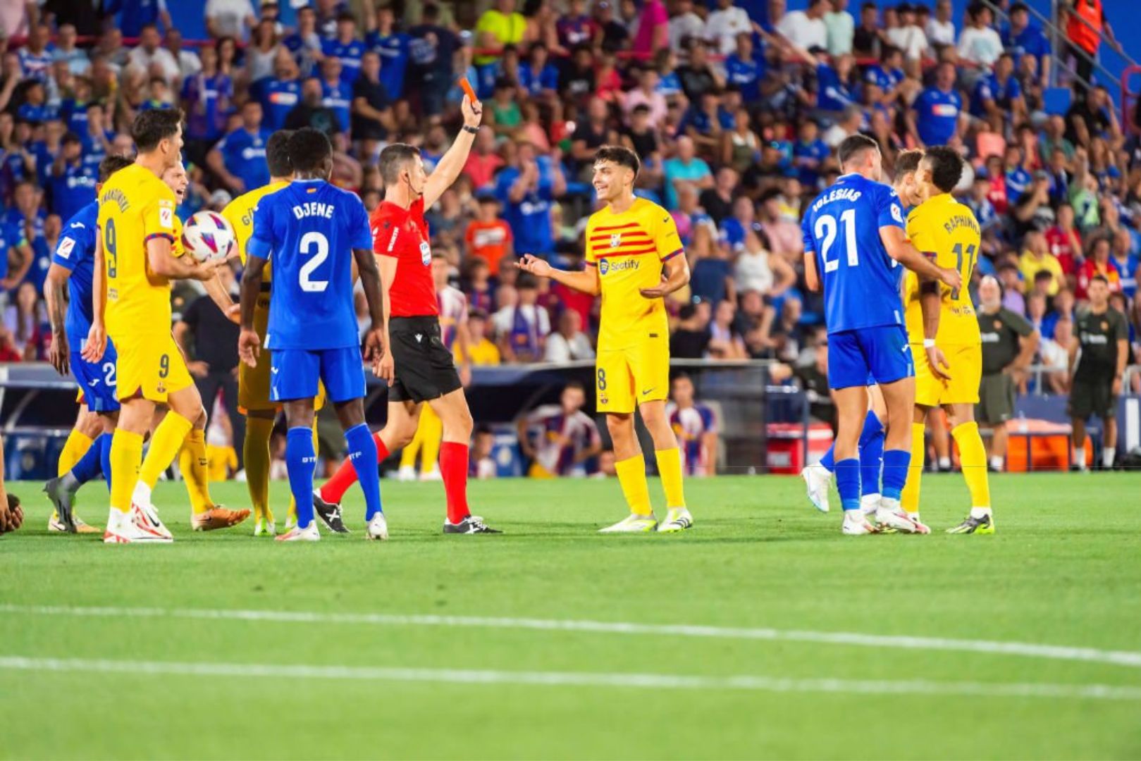 Barcelona players during the game against Getafe