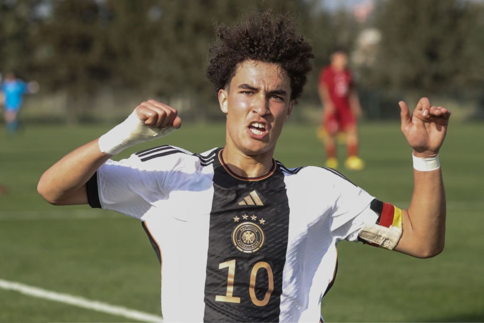 New Barcelona signing Noah Darvich