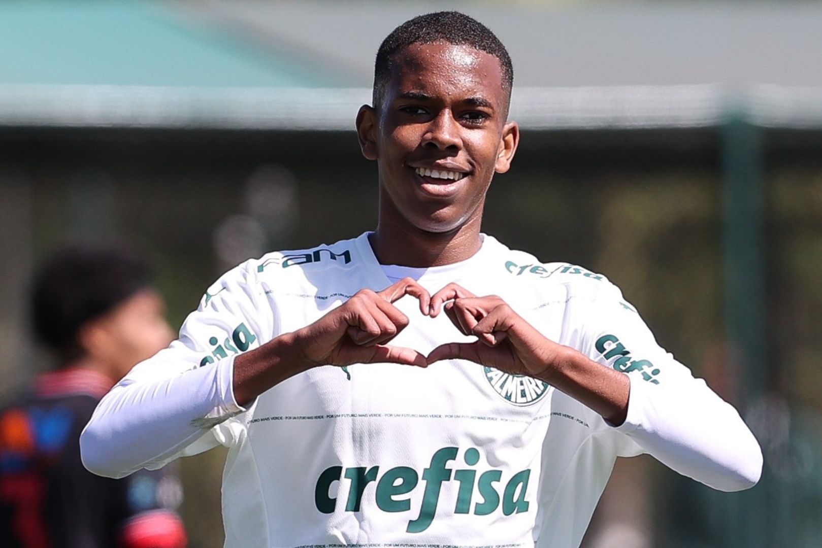 Barcelona target Estevao Willian