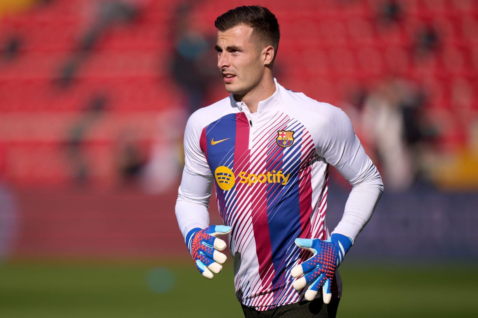 MADRID, SPAIN - NOVEMBER 25: Inaki Pena of FC Barcelona warms up prior to the LaLiga EA Sports match between Rayo Vallecano and FC Barcelona at Estadio de Vallecas on November 25, 2023 in Madrid, Spain.