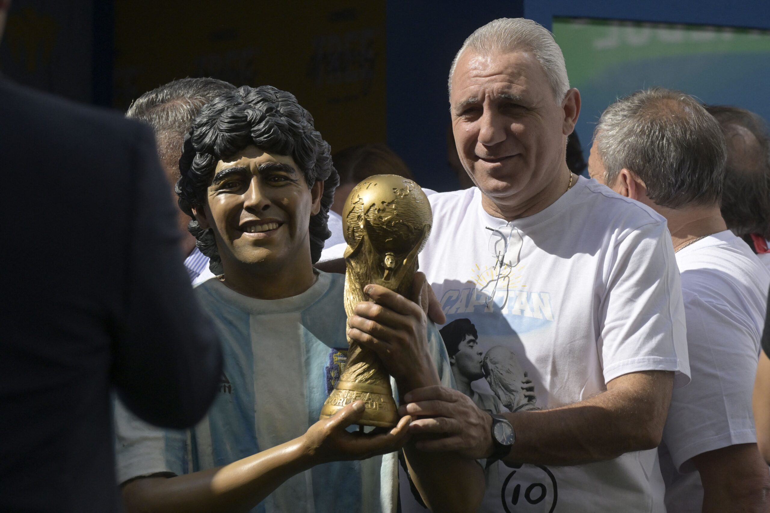 Bulgarian football legend Hristo Stoichkov pose during a tribute ceremony to late Argentine football star Diego Maradona on the 2nd anniversary of his death at CONMEBOL fan zone 