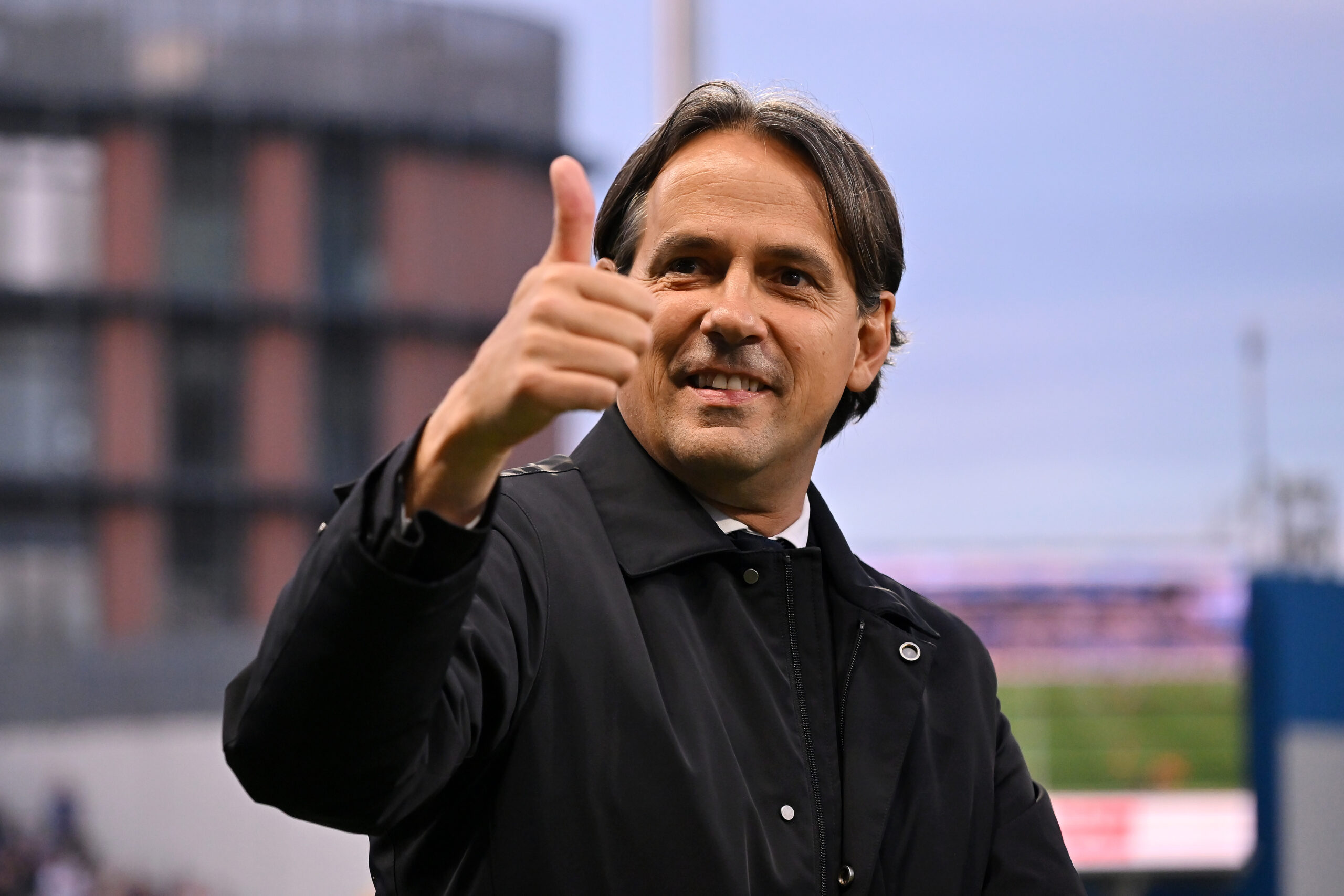 REGGIO NELL'EMILIA, ITALY - MAY 04: Simone Inzaghi, Head Coach of FC Internazionale, acknowledges the fans prior to the Serie A TIM match between US Sassuolo and FC Internazionale at Mapei Stadium - Citta' del Tricolore on May 04, 2024 in Reggio nell'Emilia, Italy.
