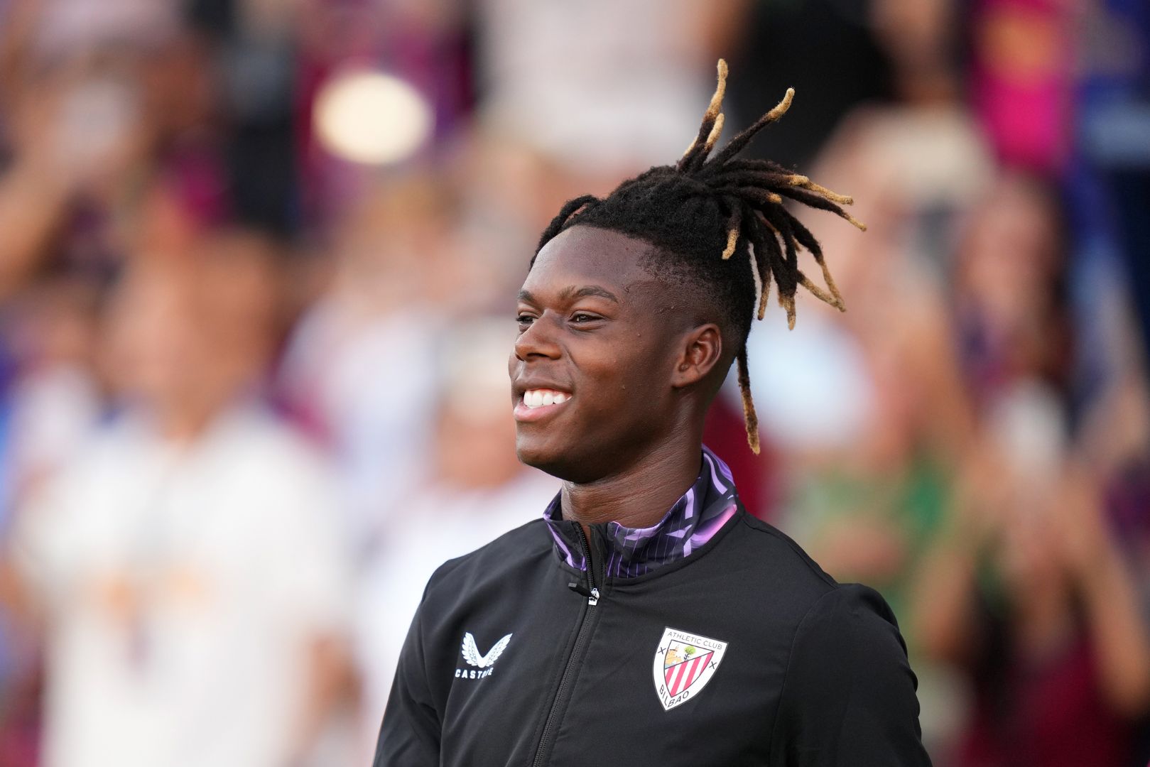 BARCELONA, SPAIN - AUGUST 24: Nico Williams of Athletic Club looks on prior to the La Liga match between FC Barcelona and Athletic Club at Camp Nou on August 24, 2024 in Barcelona, Spain.