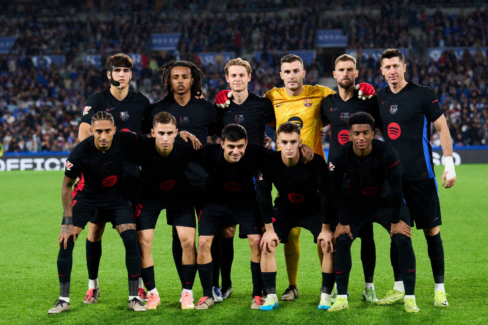 SAN SEBASTIAN, SPAIN - NOVEMBER 10: Players of FC Barcelona pose for a team photograph prior to the LaLiga match between Real Sociedad and FC Barcelona at Reale Arena on November 10, 2024 in San Sebastian, Spain.