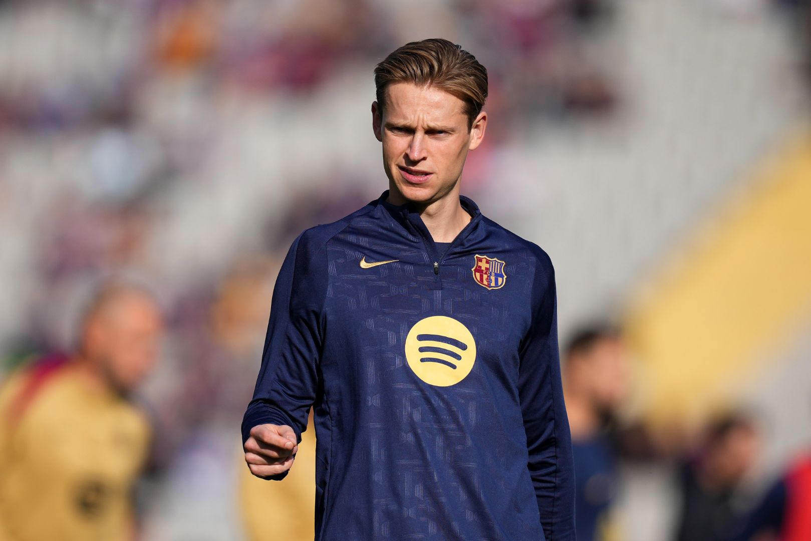 BARCELONA, SPAIN - NOVEMBER 30: Frenkie de Jong of FC Barcelona looks on as he warms up prior to the LaLiga match between FC Barcelona and UD Las Palmas at Estadi Olimpic Lluis Companys on November 30, 2024 in Barcelona, Spain.
