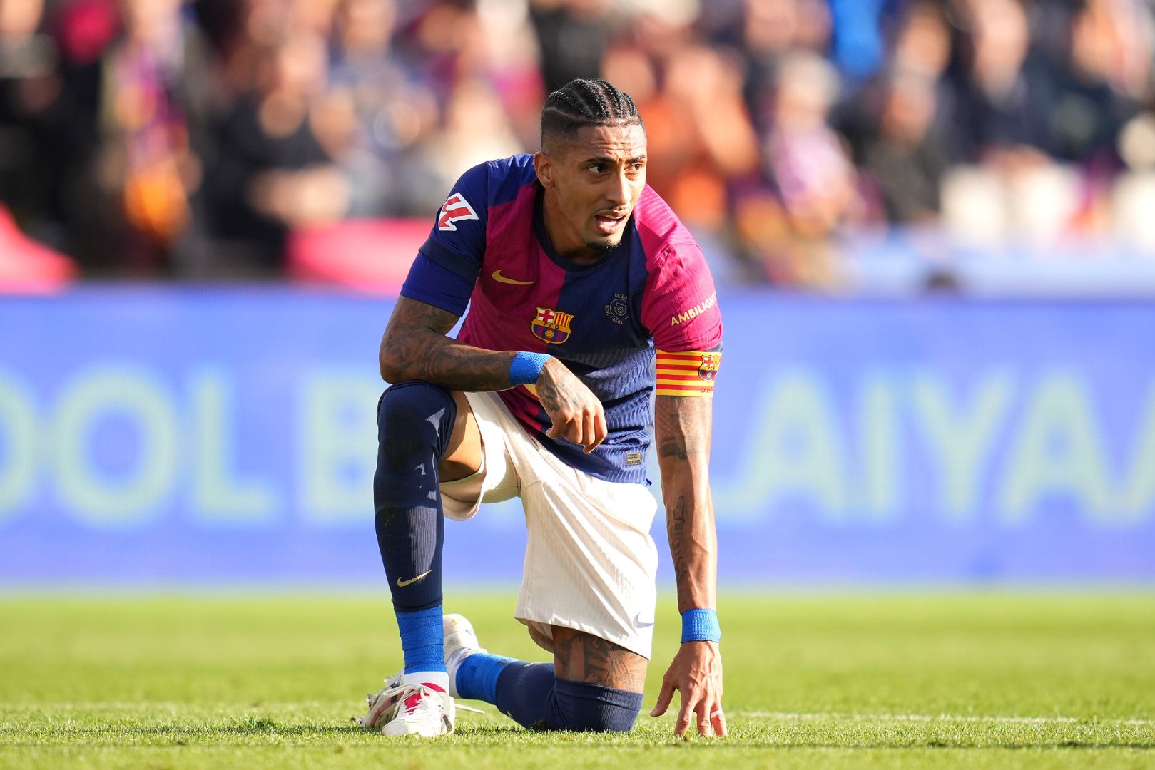 BARCELONA, SPAIN - NOVEMBER 30: Raphinha of FC Barcelona reacts after a missed chance during the LaLiga match between FC Barcelona and UD Las Palmas at Estadi Olimpic Lluis Companys on November 30, 2024 in Barcelona, Spain.