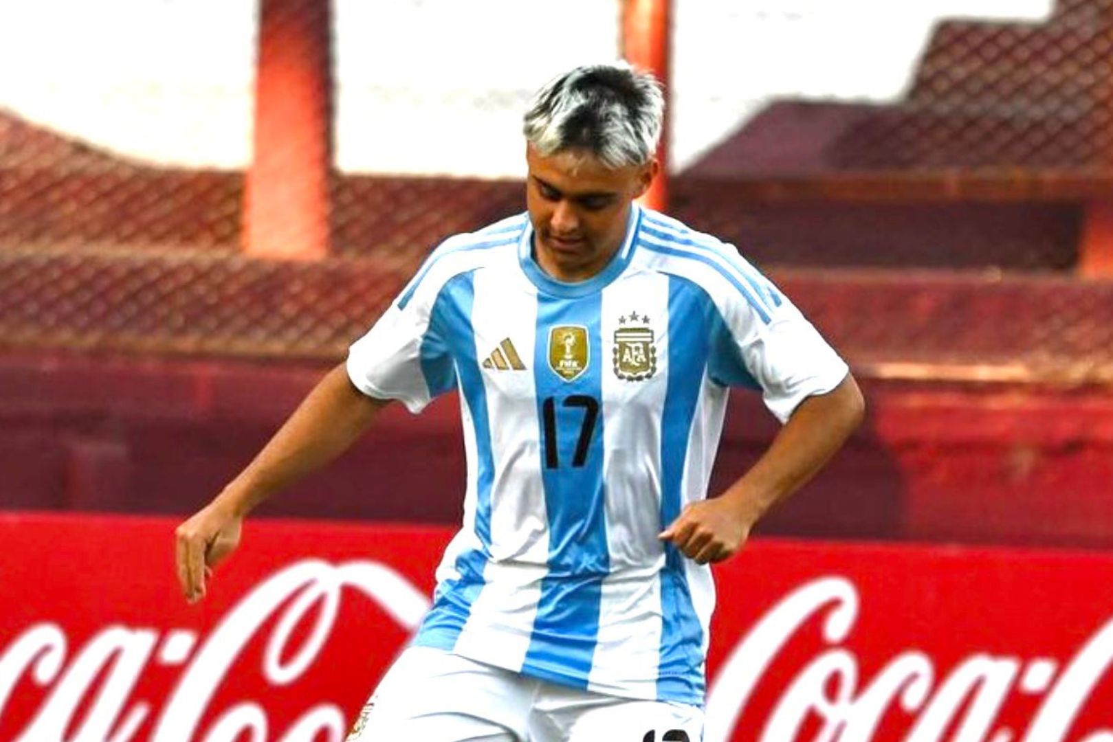 Barcelona target Alex Woiski.
