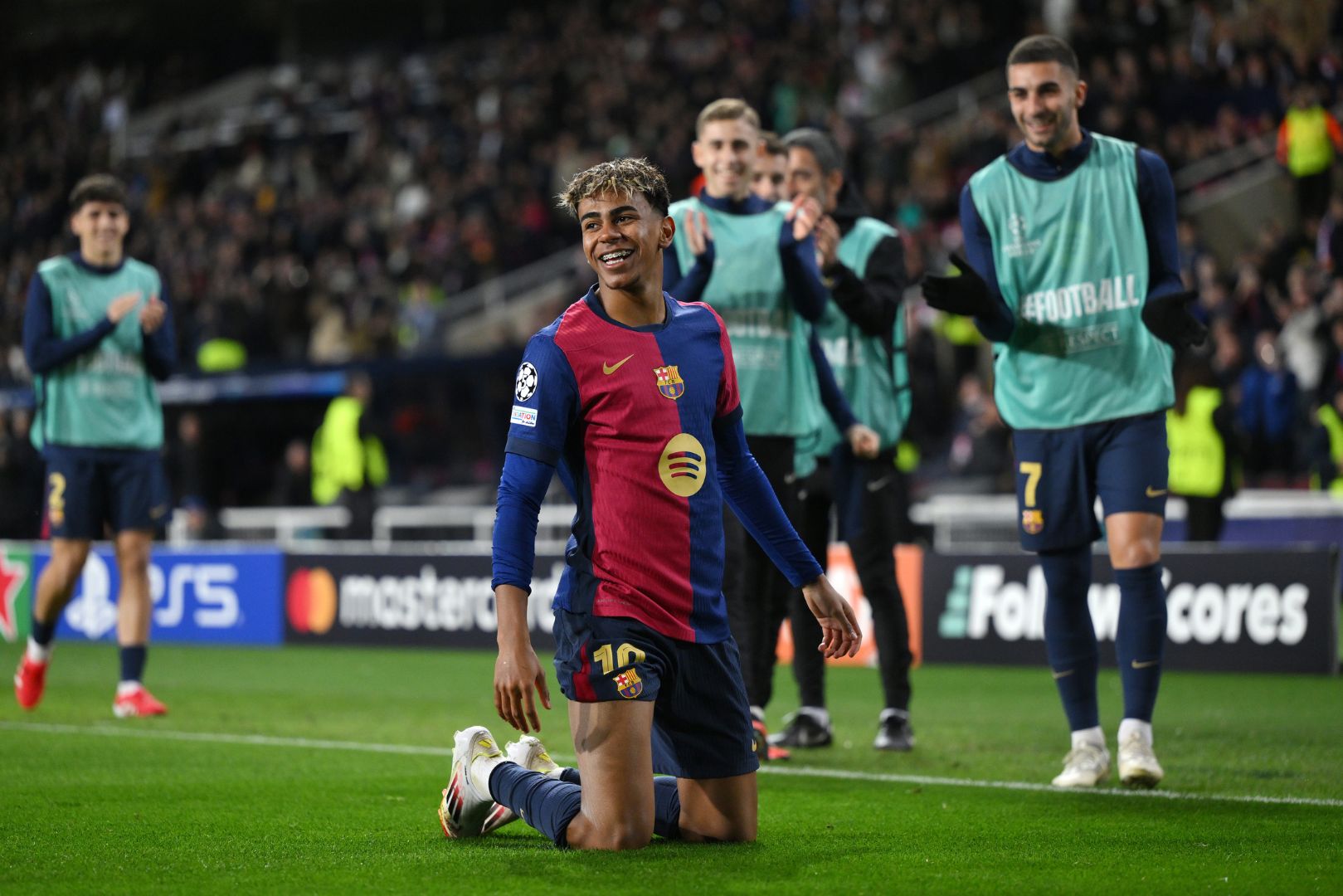 BARCELONA, SPAIN - JANUARY 29: Lamine Yamal of FC Barcelona celebrates scoring his team's first goal during the UEFA Champions League 2024/25 League Phase MD8 match between FC Barcelona and Atalanta BC at Estadi Olimpic Lluis Companys on January 29, 2025 in Barcelona, Spain.
