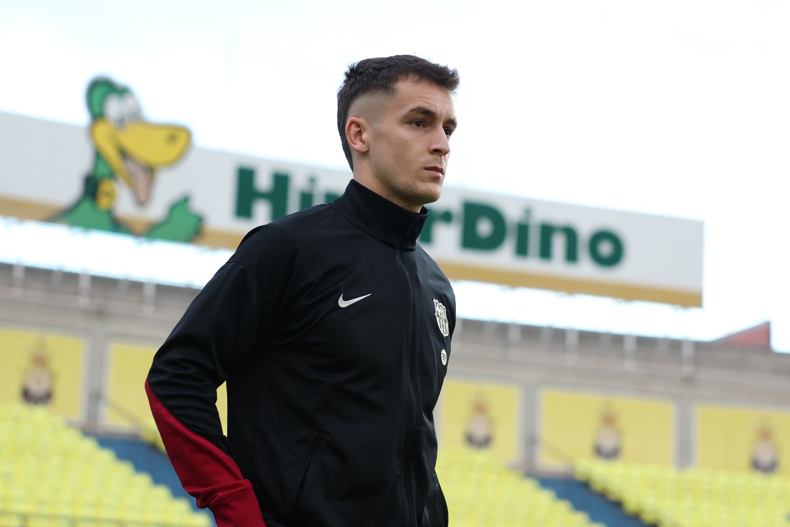 LAS PALMAS, SPAIN - FEBRUARY 22: Marc Casado of FC Barcelona arrives at the stadium prior to the LaLiga match between UD Las Palmas and FC Barcelona at Estadio Gran Canaria on February 22, 2025 in Las Palmas, Spain.