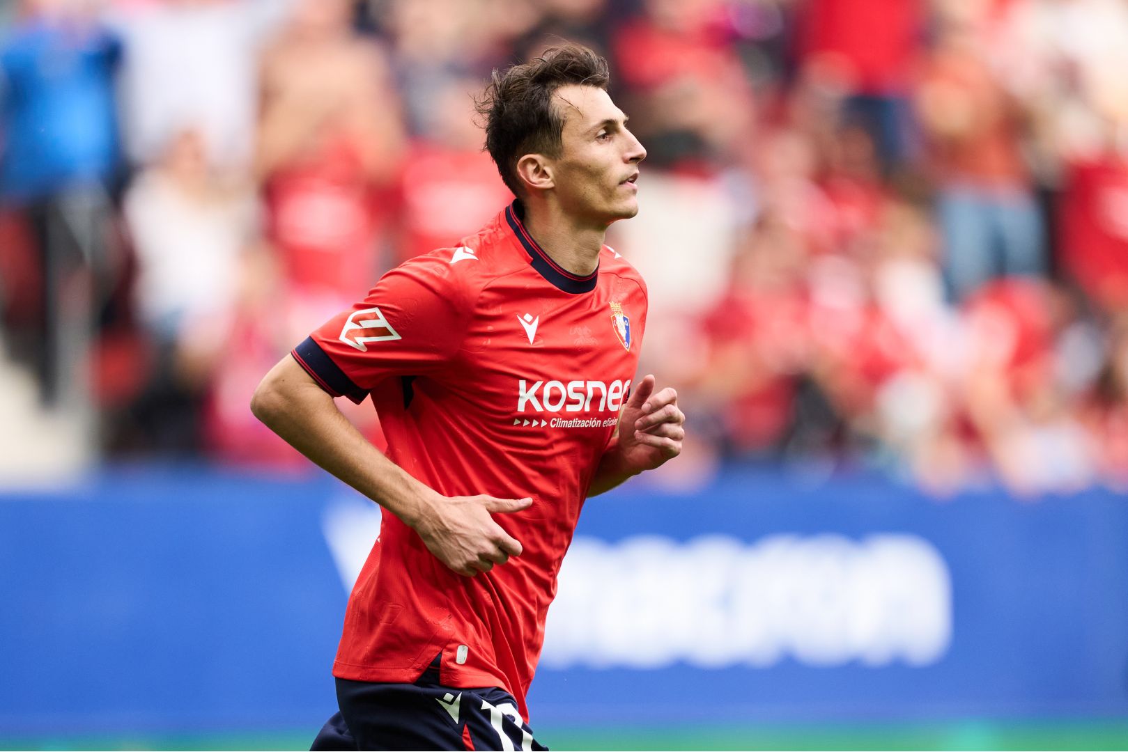 PAMPLONA, SPAIN - NOVEMBER 02: Ante Budimir of CA Osasuna celebrates after scoring goal during the LaLiga match between CA Osasuna and Real Valladolid CF at Estadio El Sadar on November 02, 2024 in Pamplona, Spain.