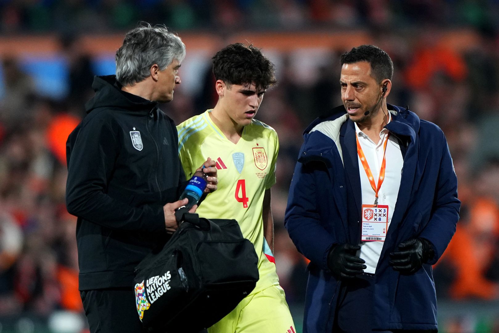 ROTTERDAM, NETHERLANDS - MARCH 20: Pau Cubarsi of Spain leaves the pitch injured during the UEFA Nations League quarterfinal leg one match between Netherlands and Spain at De Kuip on March 20, 2025 in Rotterdam, Netherlands.