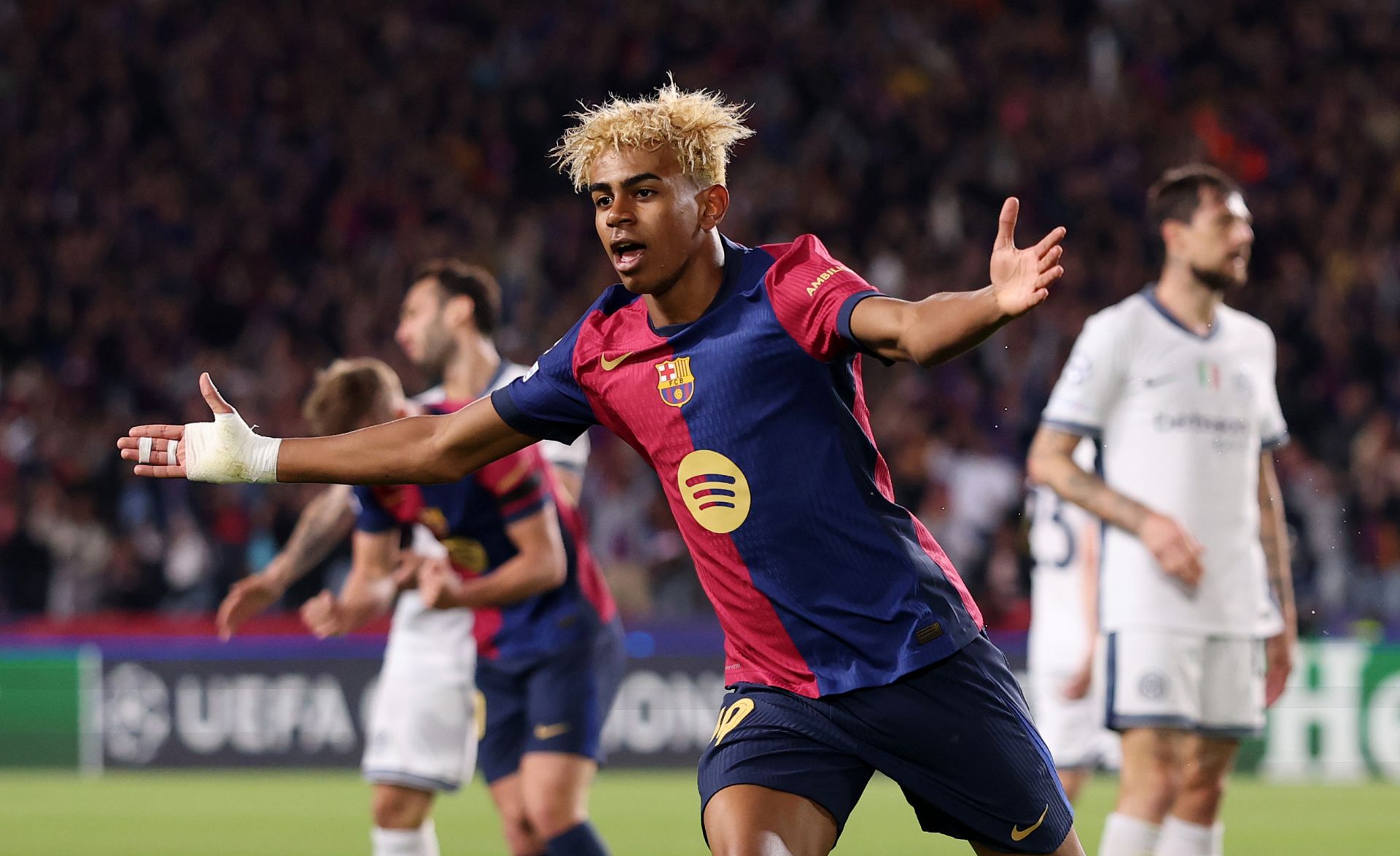 BARCELONA, SPAIN - APRIL 30: Lamine Yamal of FC Barcelona celebrates scoring his team's first goal during the UEFA Champions League 2024/25 Semi Final First Leg match between FC Barcelona and FC Internazionale Milano at Estadi Olimpic Lluis Companys on April 30, 2025 in Barcelona, Spain.