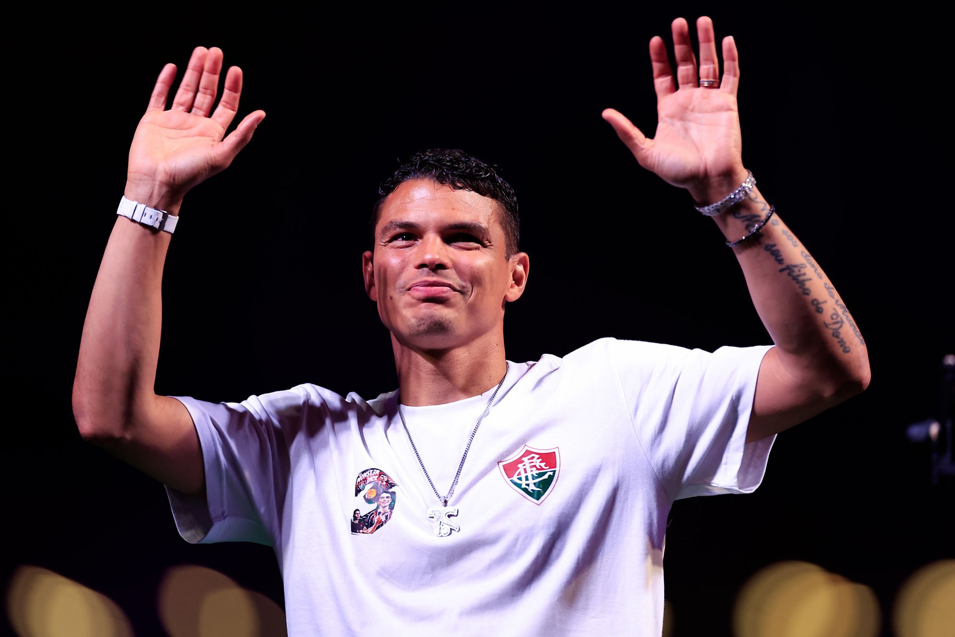 RIO DE JANEIRO, BRAZIL - JUNE 07: Brazilian defender Thiago Silva waves to supporters during his presentation as new player of Fluminense at Maracana Stadium on June 07, 2024 in Rio de Janeiro, Brazil.
