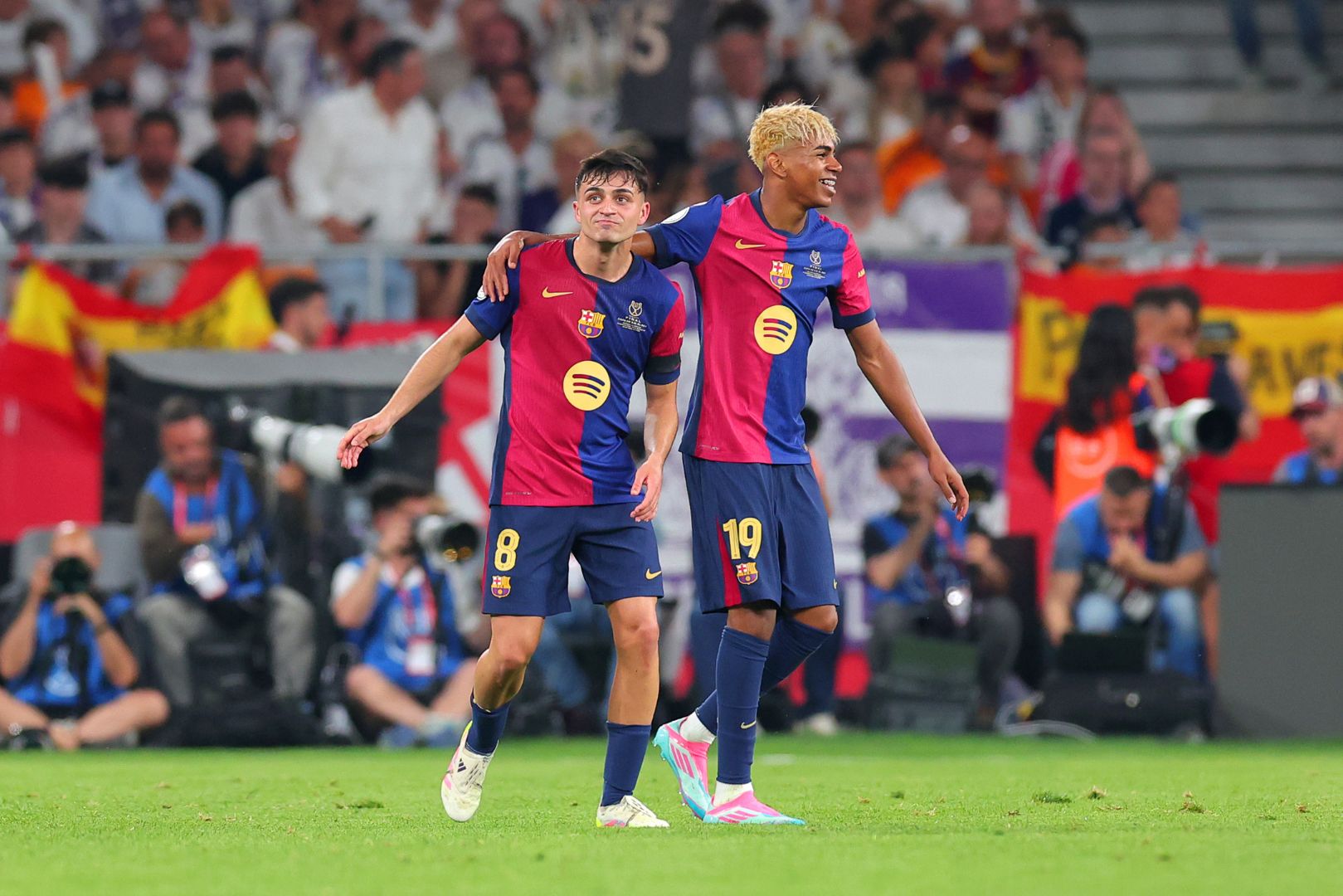 SEVILLE, SPAIN - APRIL 26: Pedri of FC Barcelona celebrates scoring his team's first goal with Lamine Yamal during the Copa del Rey Final match between FC Barcelona and Real Madrid at Estadio de La Cartuja on April 26, 2025 in Seville, Spain.