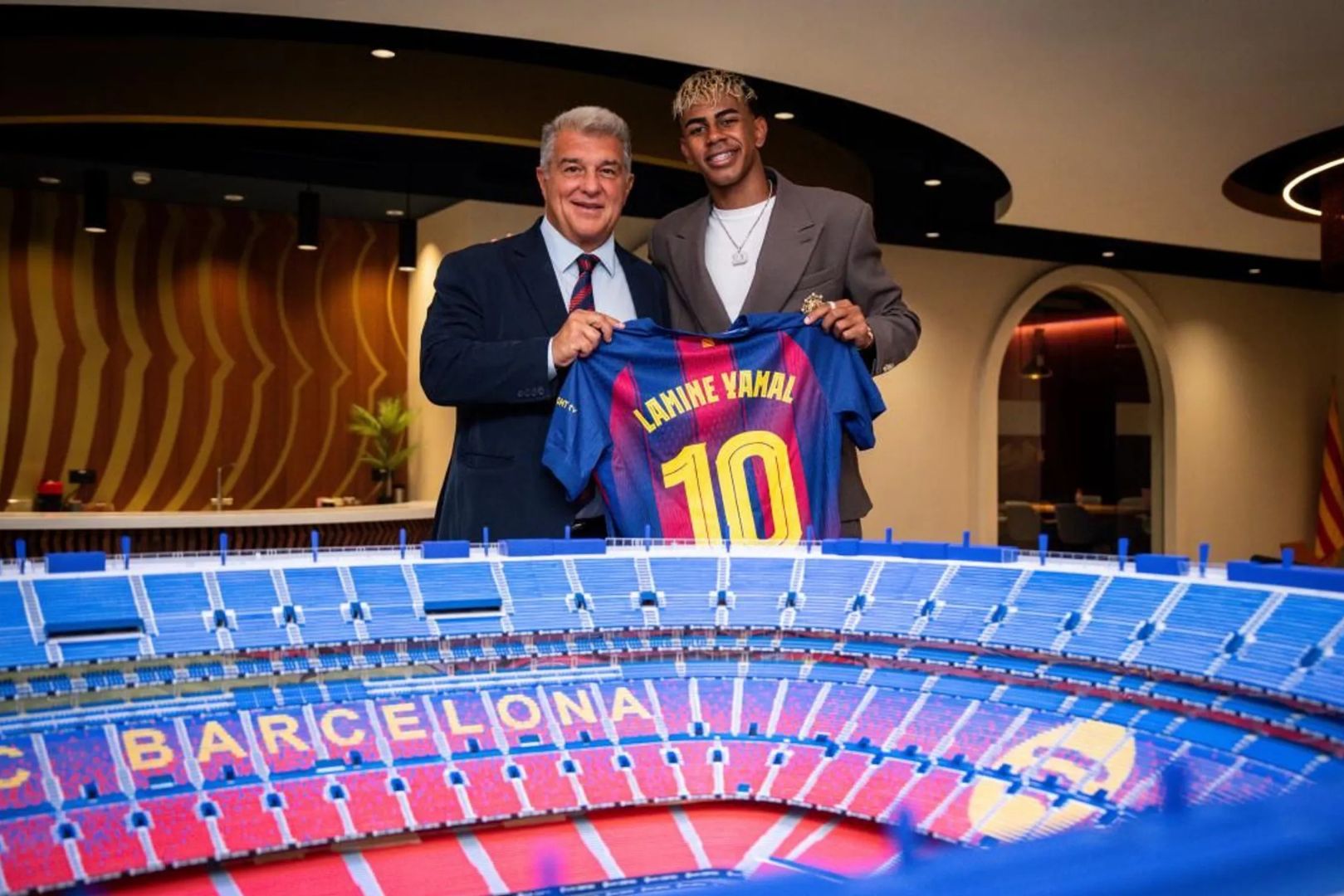 Laporta Hands Lamine Yamal the Legendary No. 10 Jersey at Barcelona.