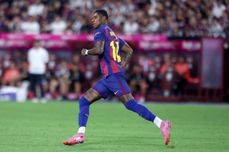 Watch: Marcus Rashford scores his first Barcelona goal in preseason ...