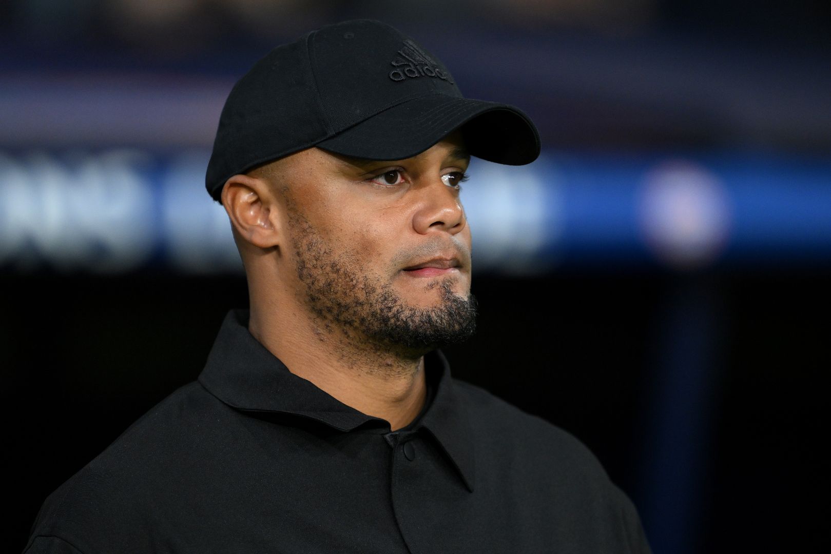 BARCELONA, SPAIN - OCTOBER 23: Vincent Kompany, Head Coach of Bayern Munich, looks on prior to the UEFA Champions League 2024/25 League Phase MD3 match between FC Barcelona and FC Bayern Munchen at Estadi Olimpic Lluis Companys on October 23, 2024 in Barcelona, Spain.