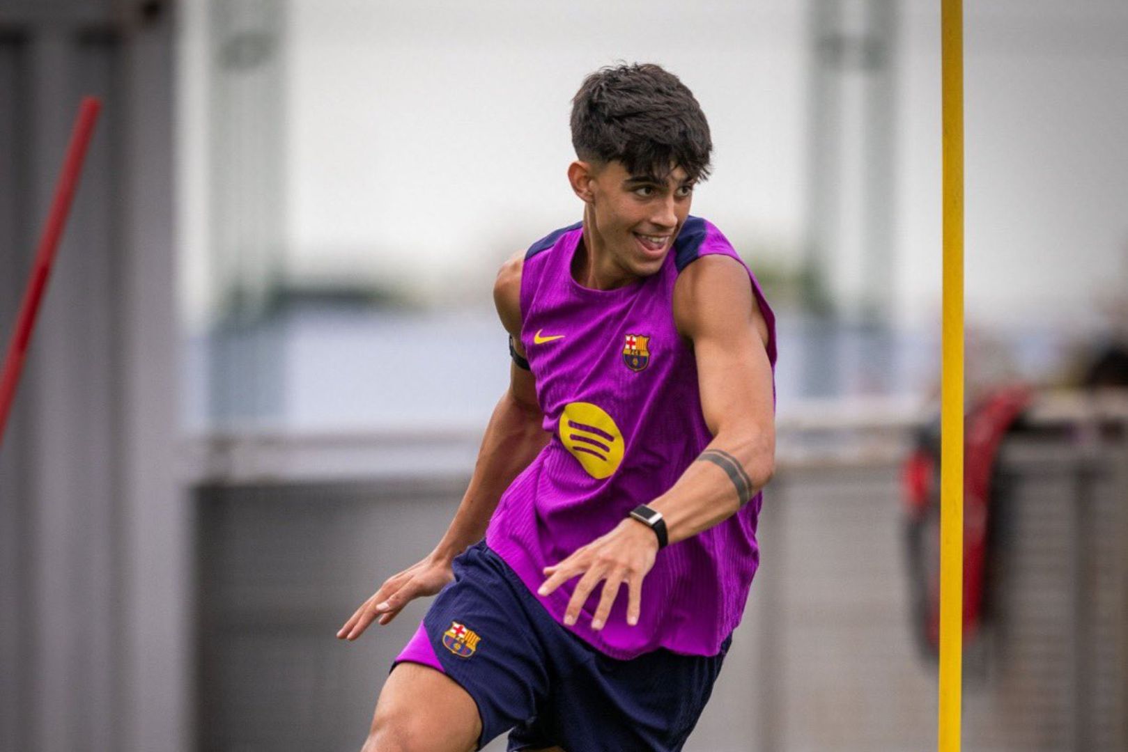 Barcelona midfielder Marc Bernal during a training session.