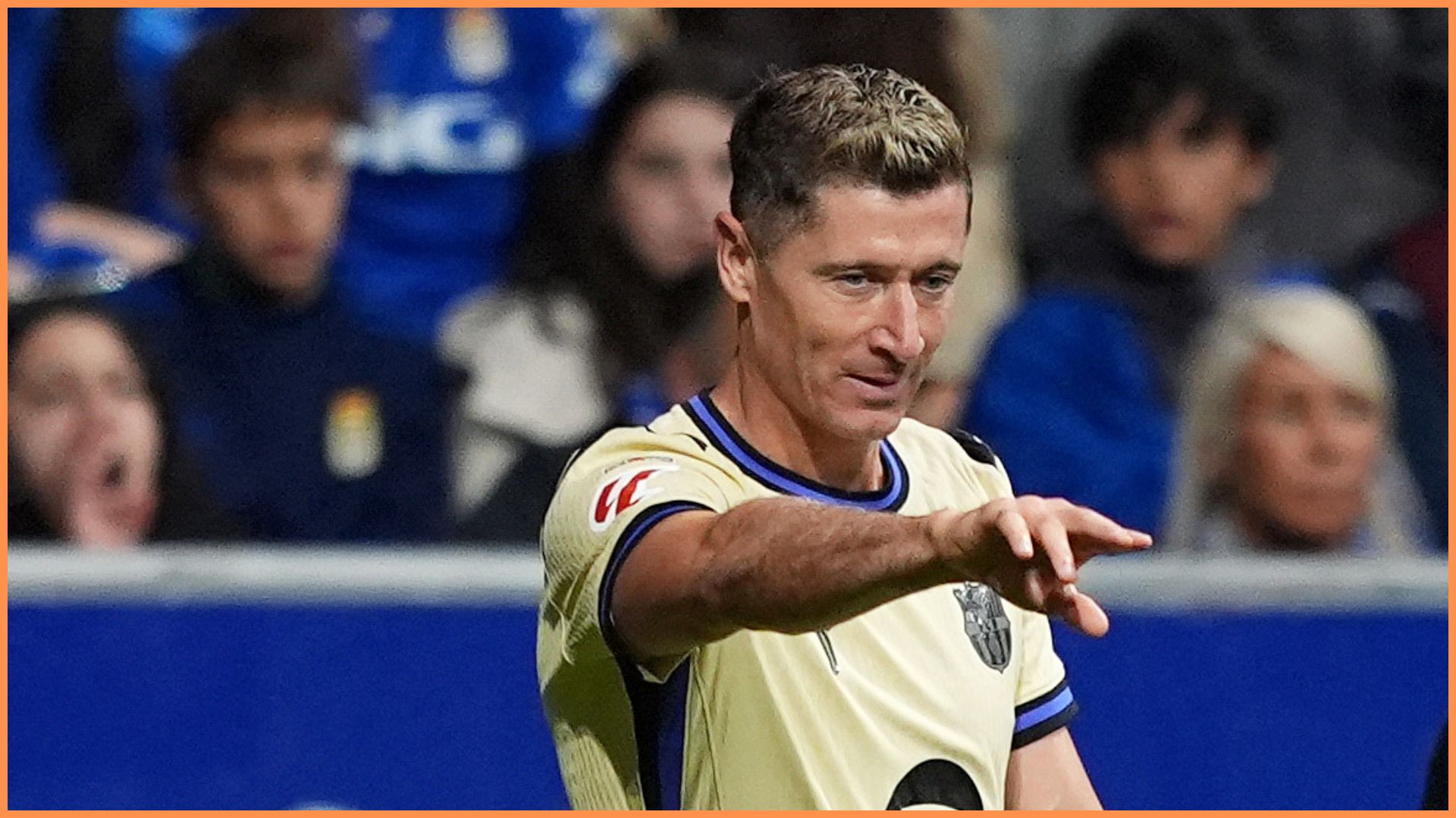 Robert Lewandowski of FC Barcelona celebrates scoring his sides second goal during the LaLiga EA Sports match between Real Oviedo and FC Barcelona at Carlos Tartiere.