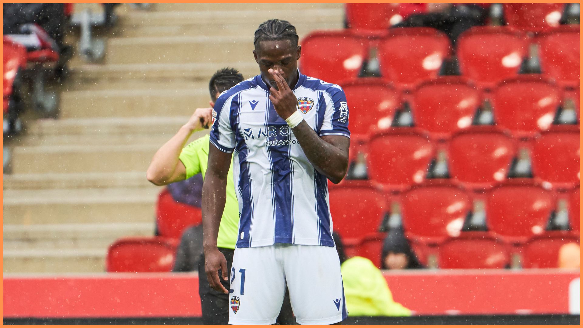 MALLORCA, SPAIN - OCTOBER 26: Karl Etta Eyong of Levante UD celebrates scoring his team´s first goal during the LaLiga EA Sports match between RCD Mallorca and Levante UD at Estadio de Son Moix on October 26, 2025 in Mallorca, Spain.