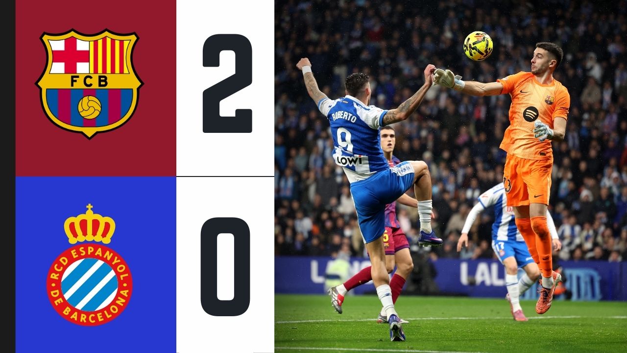 BARCELONA, SPAIN - JANUARY 03: Joan Garcia of FC Barcelona and Roberto Fernandez of RCD Espanyol challenge for the ball during the LaLiga EA Sports match between RCD Espanyol de Barcelona and FC Barcelona at RCDE Stadium on January 03, 2026 in Barcelona, Spain.