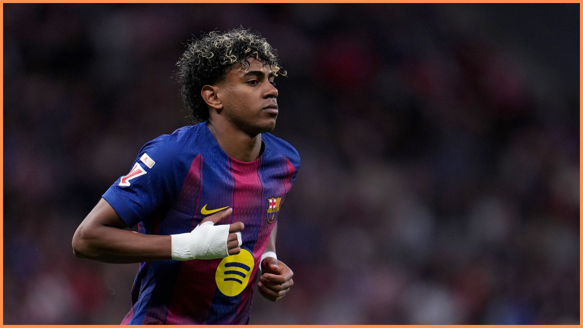 MADRID, SPAIN - APRIL 04: Lamine Yamal of FC Barcelona looks on during the LaLiga EA Sports match between Atletico de Madrid and FC Barcelona at Riyadh Air Metropolitano on April 04, 2026 in Madrid, Spain.