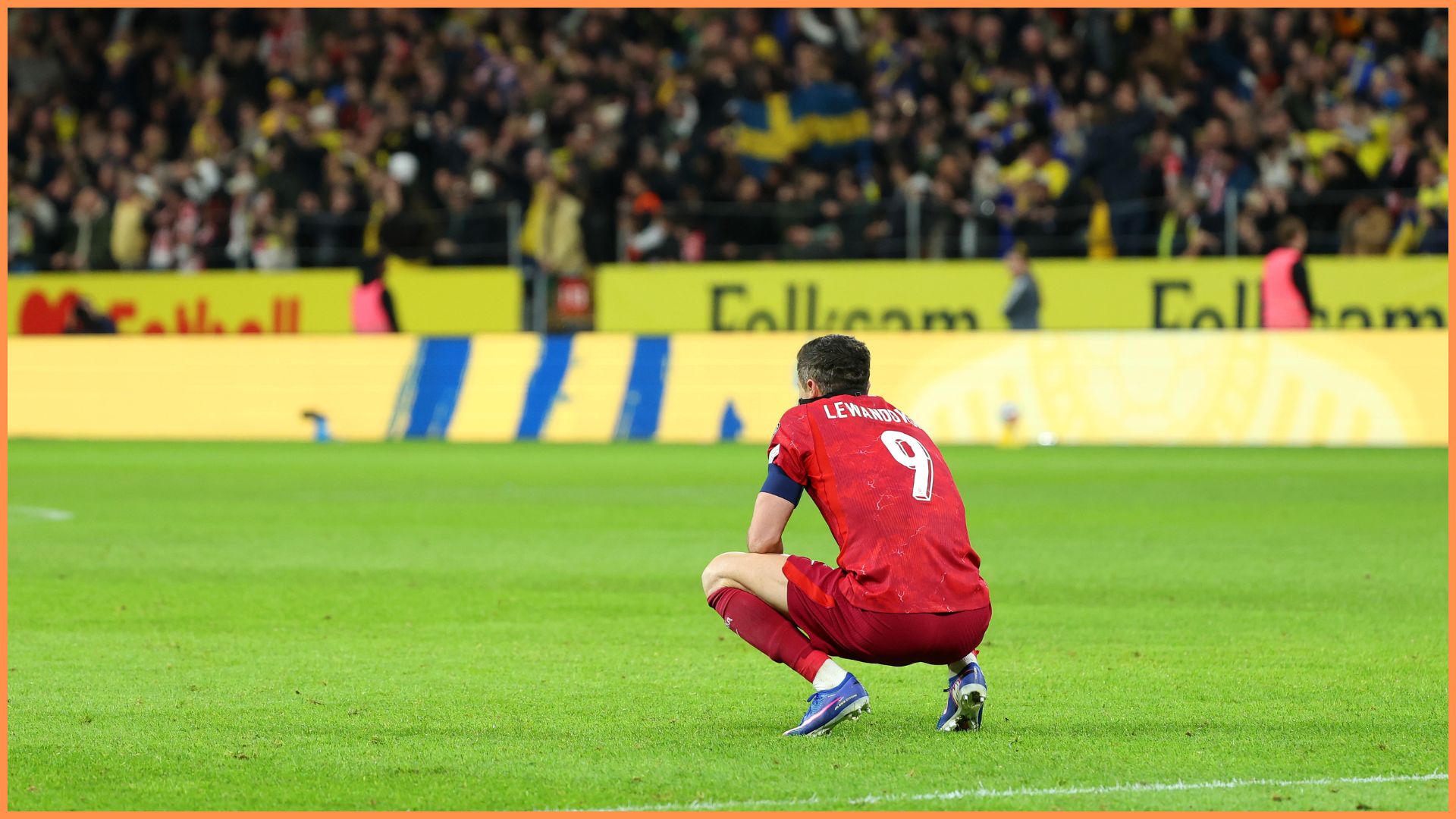 SOLNA, SWEDEN - MARCH 31: Robert Lewandowski of Poland looks dejected following the FIFA World Cup 2026 European Qualifiers KO play-offs match between Sweden and Poland at Strawberry Arena on March 31, 2026 in Solna, Sweden.